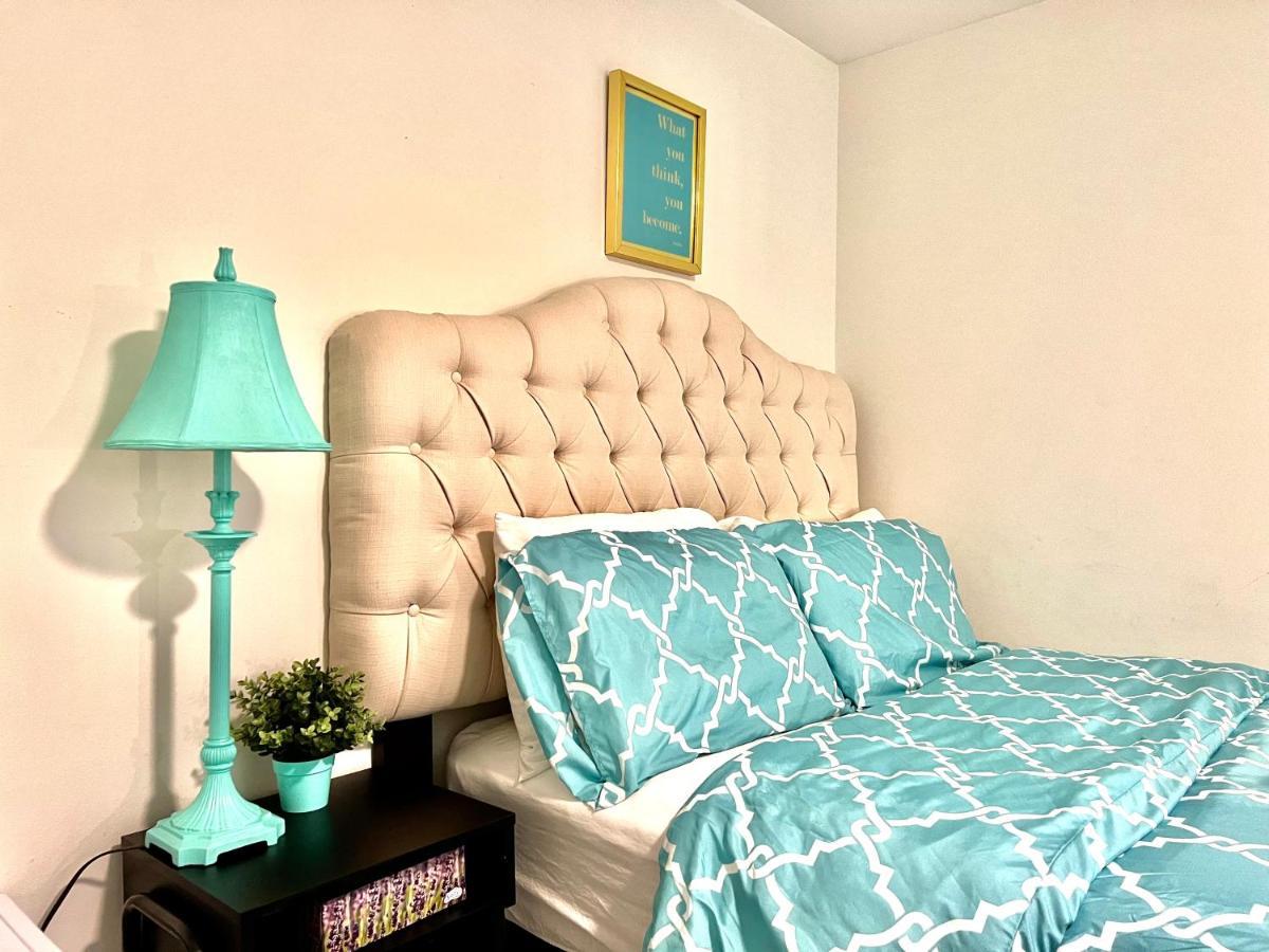Private Room With Shared Bathroom On The 1St Floor 10 Minutes Walk To University Of Washington シアトル エクステリア 写真