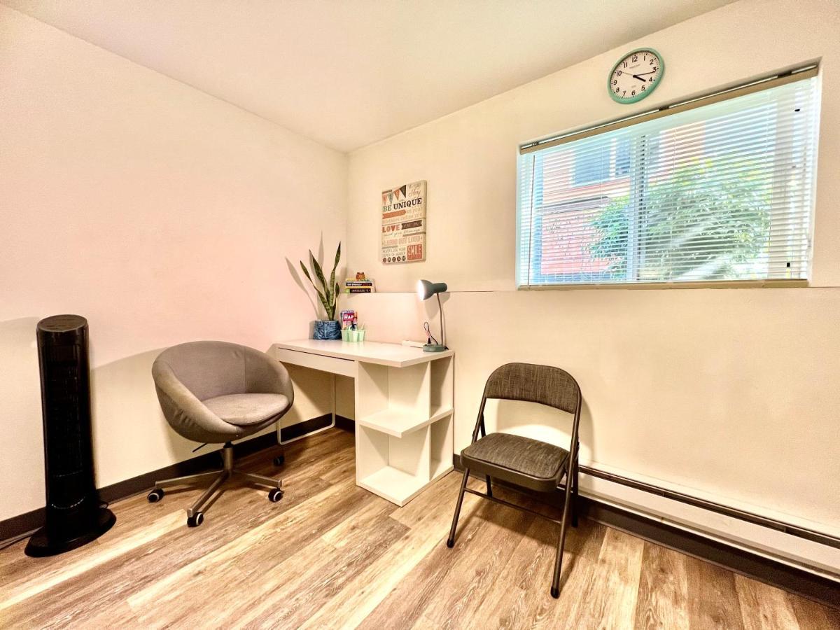 Private Room With Shared Bathroom On The 1St Floor 10 Minutes Walk To University Of Washington シアトル エクステリア 写真