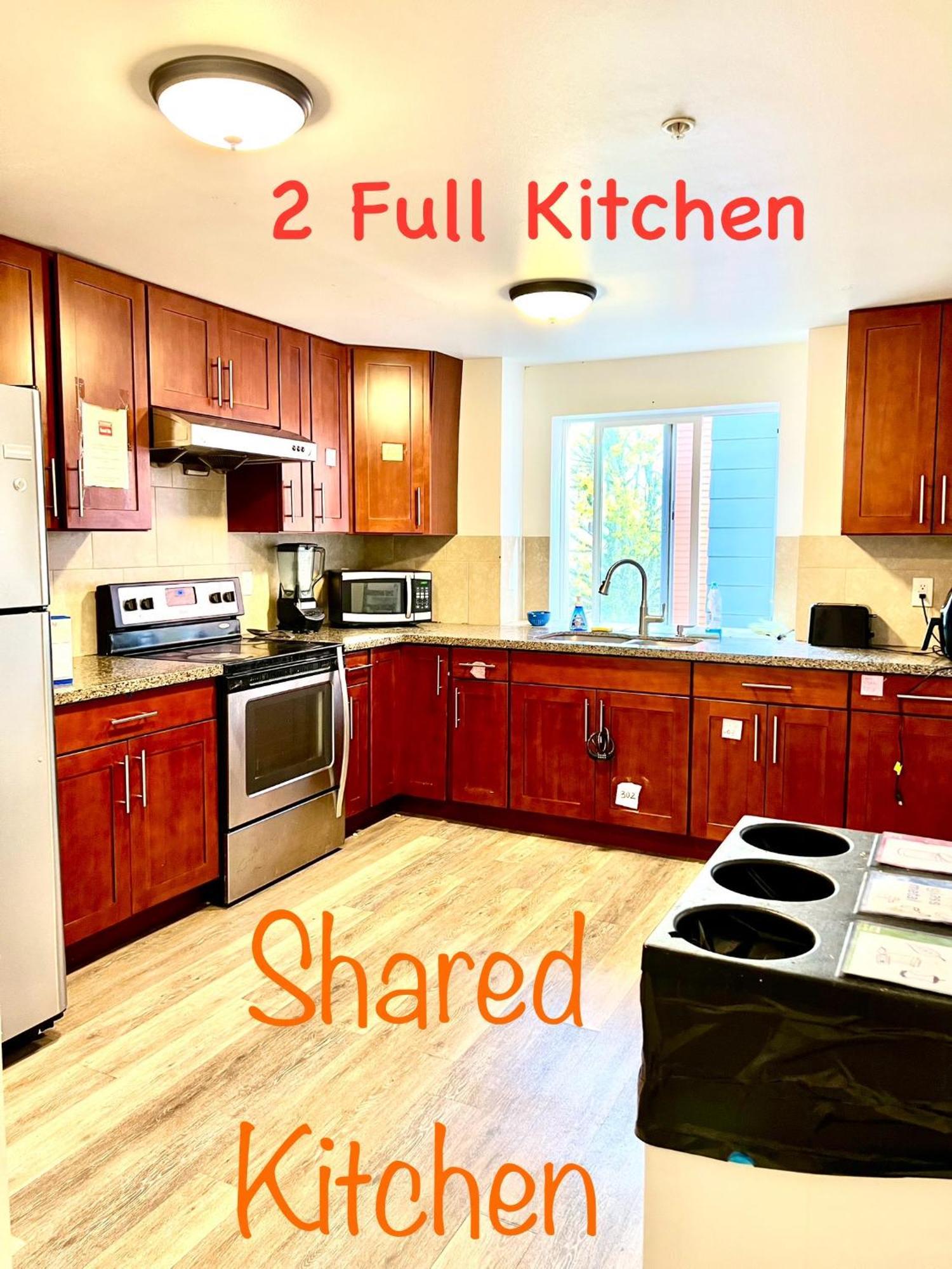 Private Room With Shared Bathroom On The 1St Floor 10 Minutes Walk To University Of Washington シアトル エクステリア 写真