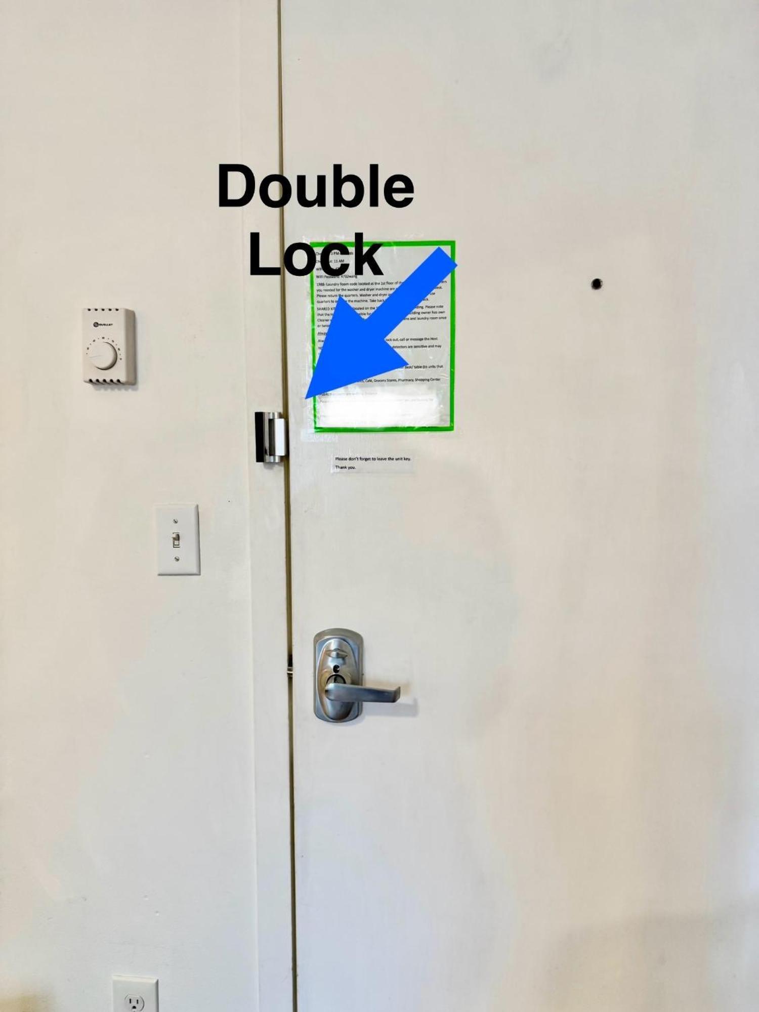 Private Room With Shared Bathroom On The 1St Floor 10 Minutes Walk To University Of Washington シアトル エクステリア 写真